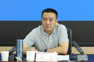 迈阿密后卫：第一次和梅西打招呼我僵住了，他球技&为人都非常棒